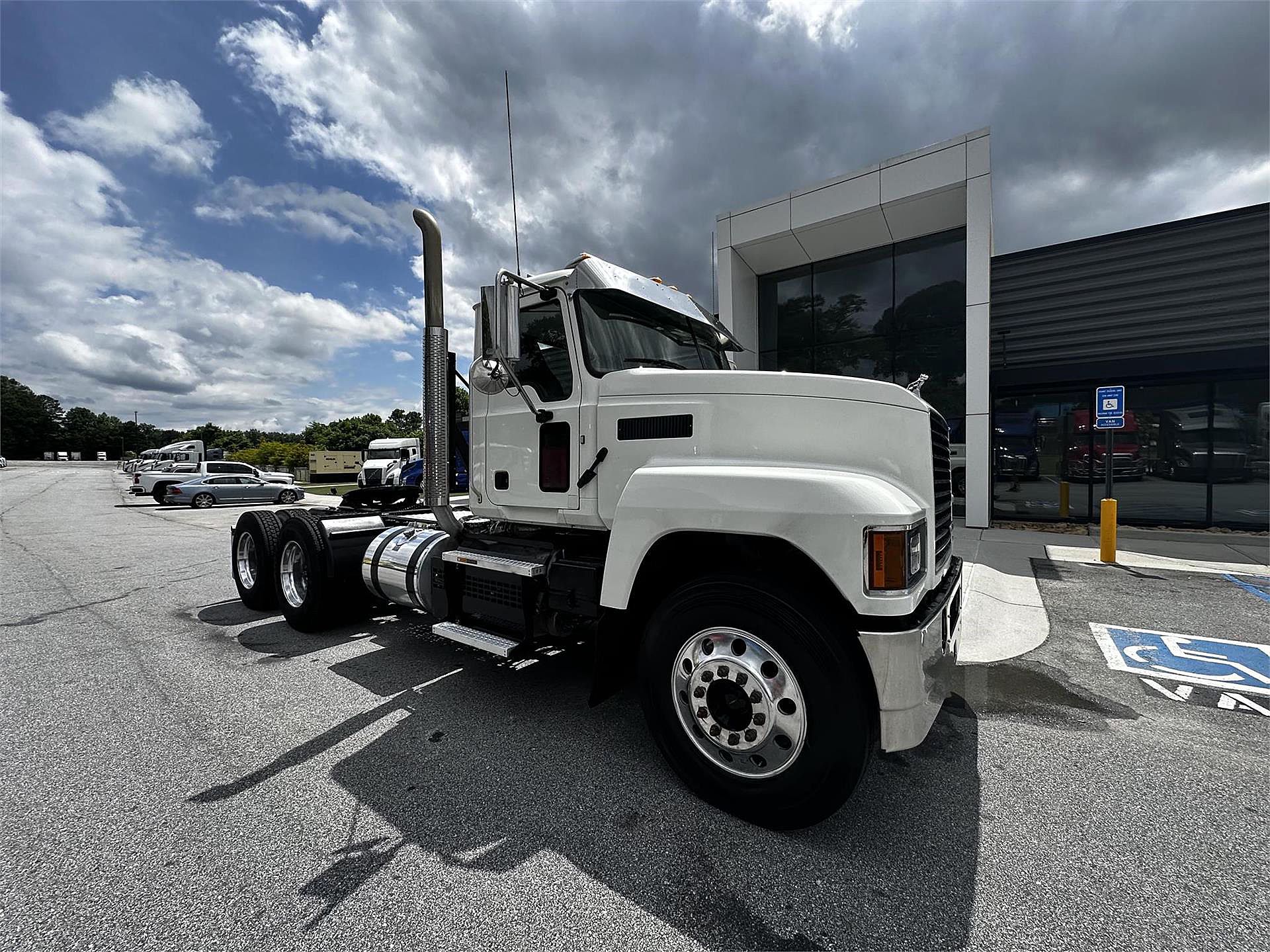 マック 2019 Mack PINNACLE 64T For Sale | Day Cab | #1090390